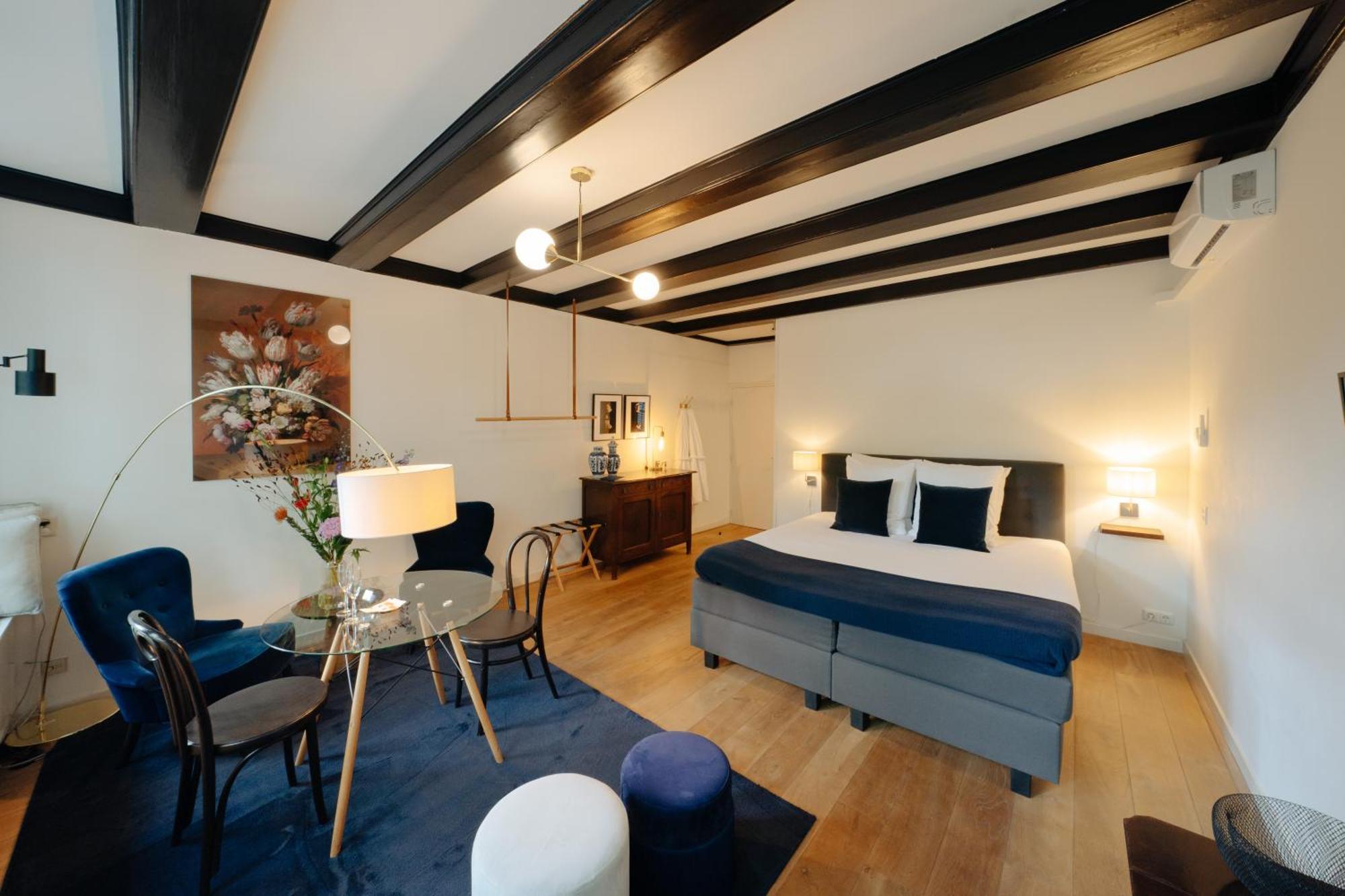 1637: Historic Canal View Suites Амстердам Екстериор снимка