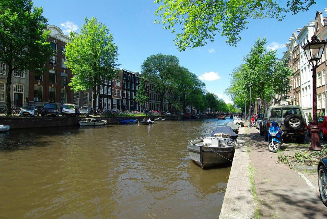 1637: Historic Canal View Suites Амстердам Екстериор снимка