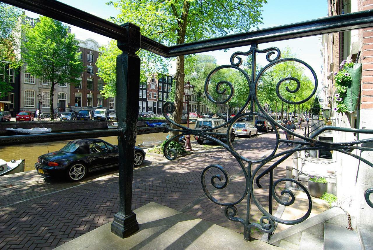 1637: Historic Canal View Suites Амстердам Екстериор снимка